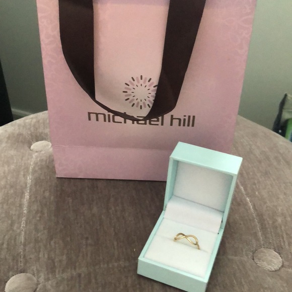 10k Gold Eternity ring Michael Hill - Picture 4 of 9